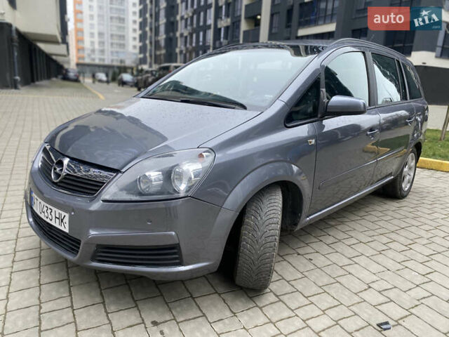 Сірий Опель Зафіра, об'ємом двигуна 1.9 л та пробігом 317 тис. км за 4799 $, фото 6 на Automoto.ua