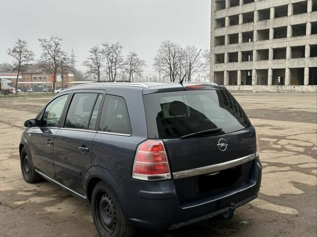 Сірий Опель Зафіра, об'ємом двигуна 1.9 л та пробігом 306 тис. км за 2300 $, фото 2 на Automoto.ua