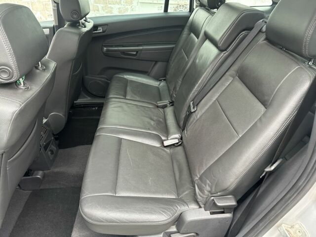 Серый Опель Зафира, объемом двигателя 1.9 л и пробегом 280 тыс. км за 3250 $, фото 16 на Automoto.ua