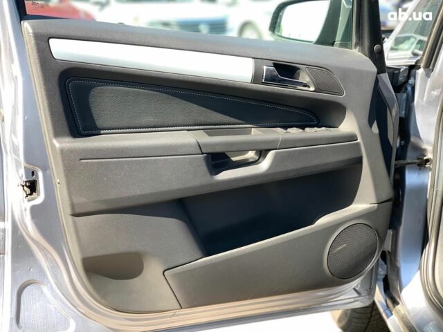 Сірий Опель Зафіра, об'ємом двигуна 1.8 л та пробігом 197 тис. км за 7190 $, фото 13 на Automoto.ua