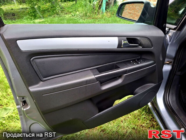 Серый Опель Зафира, объемом двигателя 1.6 л и пробегом 323 тыс. км за 4100 $, фото 9 на Automoto.ua