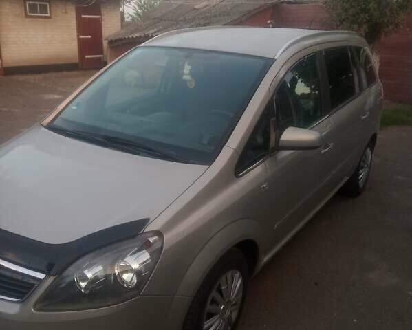 Серый Опель Зафира, объемом двигателя 1.8 л и пробегом 273 тыс. км за 5100 $, фото 7 на Automoto.ua