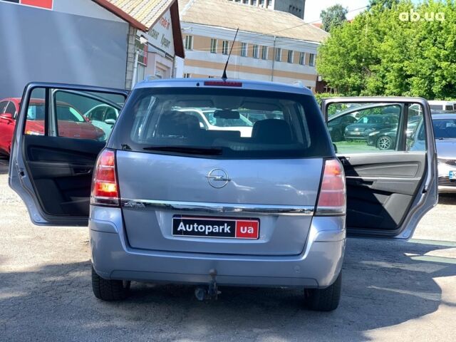 Сірий Опель Зафіра, об'ємом двигуна 1.8 л та пробігом 197 тис. км за 7190 $, фото 9 на Automoto.ua