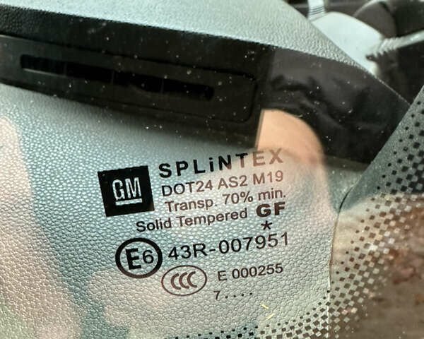 Серый Опель Зафира, объемом двигателя 1.8 л и пробегом 255 тыс. км за 5199 $, фото 3 на Automoto.ua