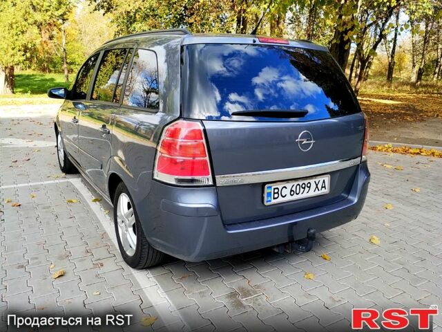Серый Опель Зафира, объемом двигателя 2.2 л и пробегом 279 тыс. км за 6000 $, фото 6 на Automoto.ua