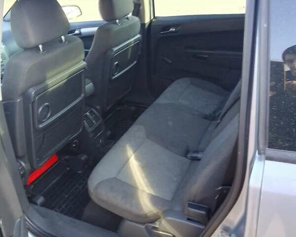 Сірий Опель Зафіра, об'ємом двигуна 1.9 л та пробігом 352 тис. км за 5700 $, фото 1 на Automoto.ua