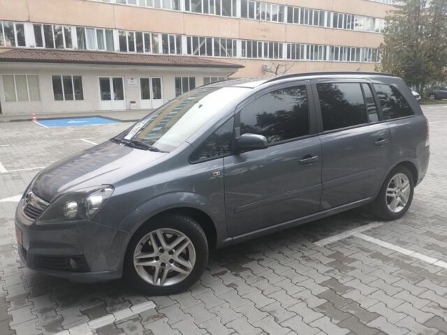 Серый Опель Зафира, объемом двигателя 2.2 л и пробегом 280 тыс. км за 5650 $, фото 12 на Automoto.ua