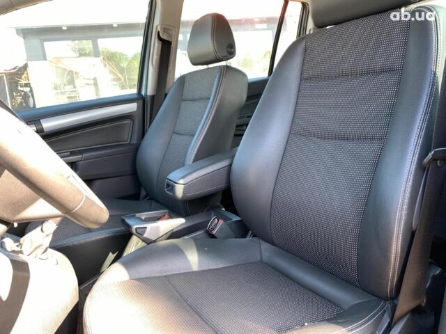 Сірий Опель Зафіра, об'ємом двигуна 1.8 л та пробігом 197 тис. км за 7190 $, фото 22 на Automoto.ua