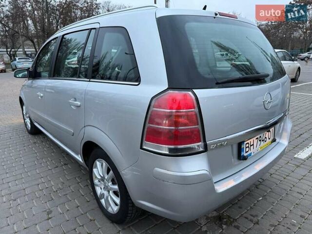 Сірий Опель Зафіра, об'ємом двигуна 1.9 л та пробігом 171 тис. км за 5700 $, фото 14 на Automoto.ua