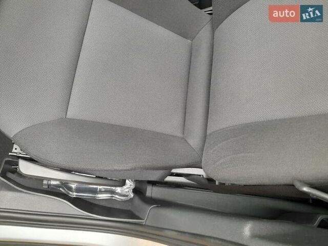 Серый Опель Зафира, объемом двигателя 1.8 л и пробегом 188 тыс. км за 6350 $, фото 11 на Automoto.ua