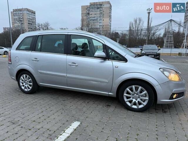 Сірий Опель Зафіра, об'ємом двигуна 1.9 л та пробігом 171 тис. км за 5700 $, фото 8 на Automoto.ua