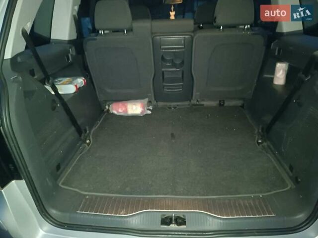 Серый Опель Зафира, объемом двигателя 1.6 л и пробегом 255 тыс. км за 6250 $, фото 13 на Automoto.ua