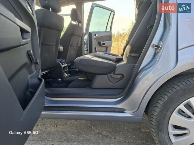 Сірий Опель Зафіра, об'ємом двигуна 1.6 л та пробігом 210 тис. км за 5500 $, фото 11 на Automoto.ua