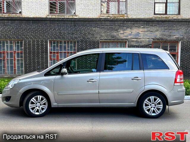 Опель Зафира 2008 в Сумах на Automoto.ua Серый Опель Зафира, объемом двигателя 1.7 л и пробегом 260 тыс. км за 5800 $, фото 1 на Automoto.ua