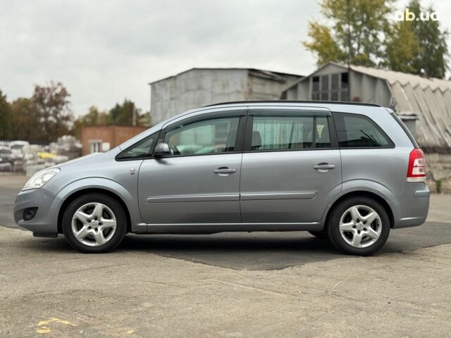 Серый Опель Зафира, объемом двигателя 1.9 л и пробегом 345 тыс. км за 6590 $, фото 4 на Automoto.ua