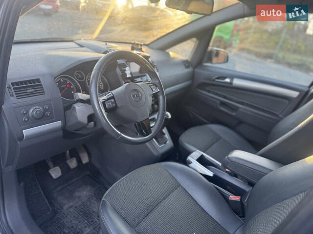 Серый Опель Зафира, объемом двигателя 1.7 л и пробегом 195 тыс. км за 5999 $, фото 20 на Automoto.ua