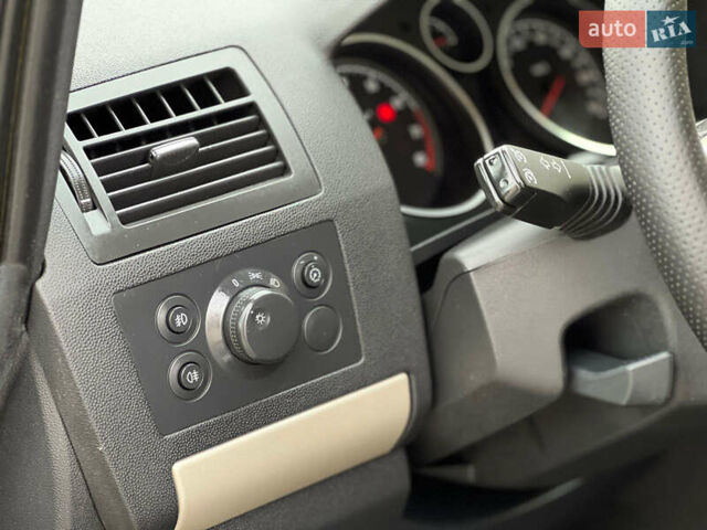 Опель Зафира 2008 в Житомире на Automoto.ua Серый Опель Зафира, объемом двигателя 1.8 л и пробегом 228 тыс. км за 5650 $, фото 25 на Automoto.ua