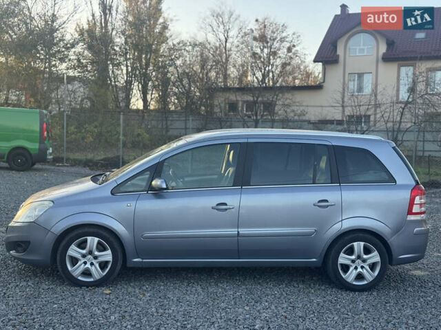 Серый Опель Зафира, объемом двигателя 1.7 л и пробегом 195 тыс. км за 5999 $, фото 7 на Automoto.ua