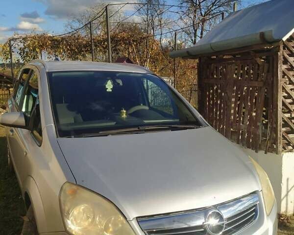 Опель Зафира 2008 в Черновцах на Automoto.ua Серый Опель Зафира, объемом двигателя 1.8 л и пробегом 263 тыс. км за 6082 $, фото 4 на Automoto.ua