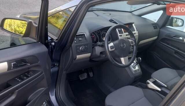 Серый Опель Зафира, объемом двигателя 1.8 л и пробегом 190 тыс. км за 6700 $, фото 5 на Automoto.ua