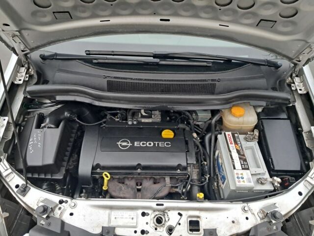 Серый Опель Зафира, объемом двигателя 1.6 л и пробегом 218 тыс. км за 5899 $, фото 16 на Automoto.ua