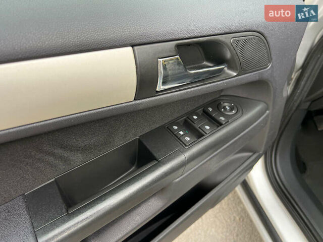 Опель Зафира 2008 в Житомире на Automoto.ua Серый Опель Зафира, объемом двигателя 1.8 л и пробегом 228 тыс. км за 5650 $, фото 45 на Automoto.ua