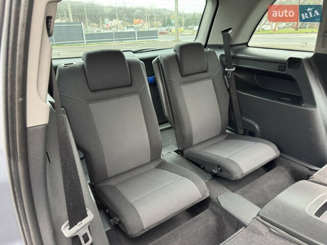 Серый Опель Зафира, объемом двигателя 1.91 л и пробегом 176 тыс. км за 6500 $, фото 43 на Automoto.ua