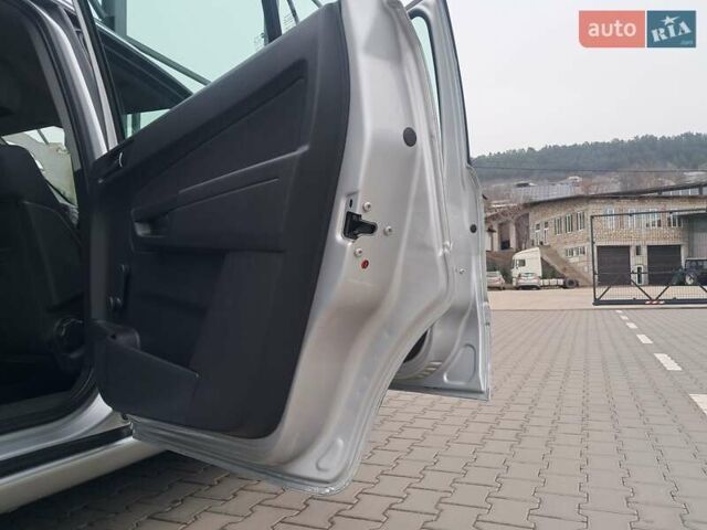 Серый Опель Зафира, объемом двигателя 1.8 л и пробегом 218 тыс. км за 5850 $, фото 38 на Automoto.ua