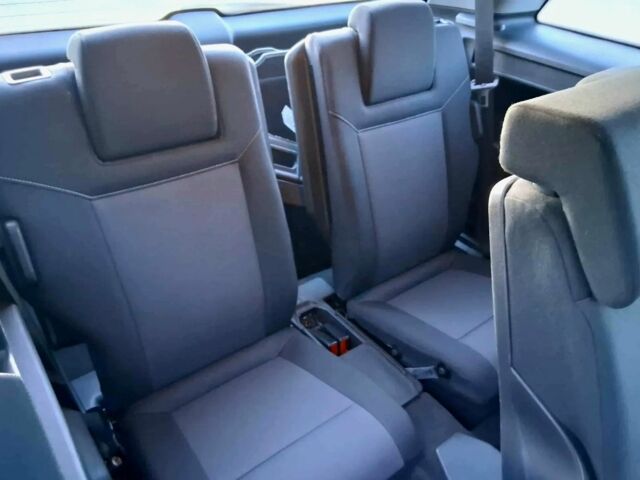 Серый Опель Зафира, объемом двигателя 0 л и пробегом 283 тыс. км за 2999 $, фото 6 на Automoto.ua