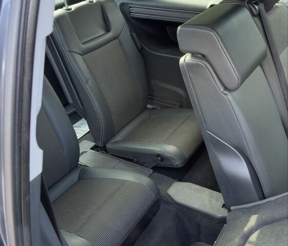 Серый Опель Зафира, объемом двигателя 1.9 л и пробегом 298 тыс. км за 3290 $, фото 11 на Automoto.ua