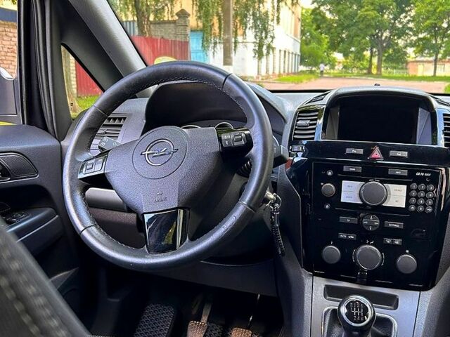 Опель Зафира 2008 в Сумах на Automoto.ua Серый Опель Зафира, объемом двигателя 1.7 л и пробегом 260 тыс. км за 5800 $, фото 4 на Automoto.ua