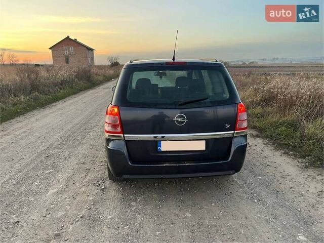 Серый Опель Зафира, объемом двигателя 1.9 л и пробегом 287 тыс. км за 2700 $, фото 8 на Automoto.ua