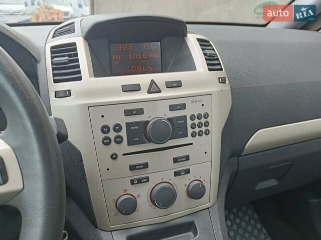 Опель Зафира 2008 в Дубно на Automoto.ua Серый Опель Зафира, объемом двигателя 1.6 л и пробегом 181 тыс. км за 5450 $, фото 16 на Automoto.ua