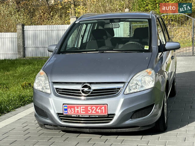 Серый Опель Зафира, объемом двигателя 1.6 л и пробегом 162 тыс. км за 5700 $, фото 42 на Automoto.ua