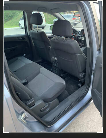 Серый Опель Зафира, объемом двигателя 1.6 л и пробегом 202 тыс. км за 6200 $, фото 12 на Automoto.ua