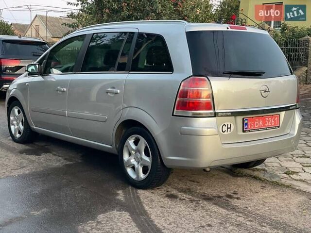 Серый Опель Зафира, объемом двигателя 1.9 л и пробегом 265 тыс. км за 7300 $, фото 7 на Automoto.ua