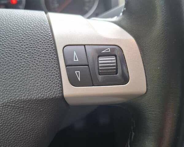 Серый Опель Зафира, объемом двигателя 1.6 л и пробегом 197 тыс. км за 6600 $, фото 14 на Automoto.ua