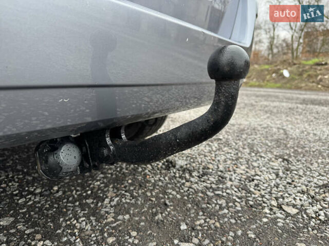 Серый Опель Зафира, объемом двигателя 1.91 л и пробегом 176 тыс. км за 6500 $, фото 14 на Automoto.ua