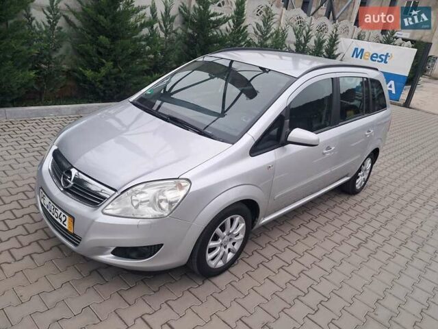 Серый Опель Зафира, объемом двигателя 1.8 л и пробегом 218 тыс. км за 5850 $, фото 18 на Automoto.ua