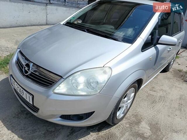 Серый Опель Зафира, объемом двигателя 1.6 л и пробегом 275 тыс. км за 6500 $, фото 8 на Automoto.ua