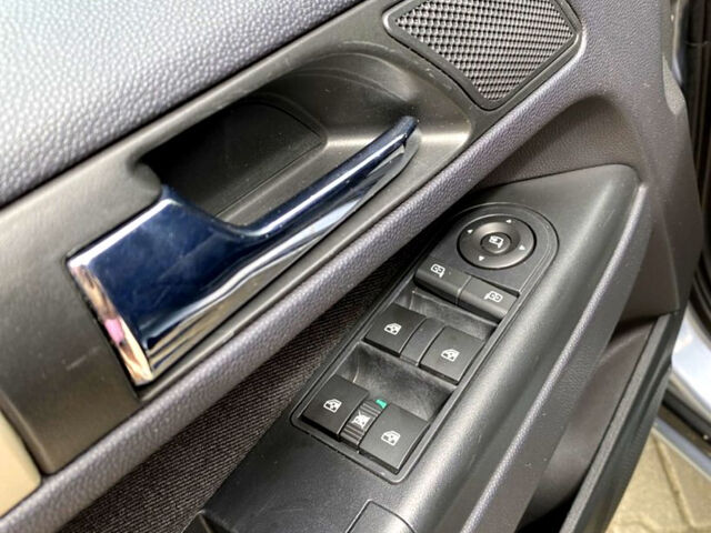 Серый Опель Зафира, объемом двигателя 1.7 л и пробегом 235 тыс. км за 5500 $, фото 4 на Automoto.ua