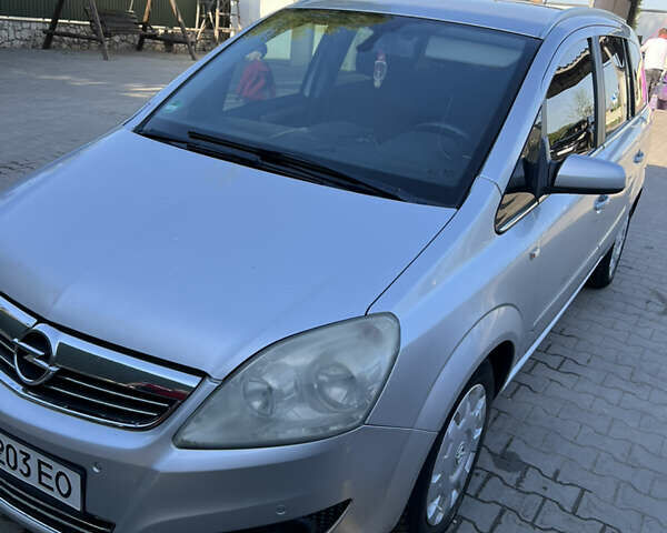 Сірий Опель Зафіра, об'ємом двигуна 1.9 л та пробігом 300 тис. км за 5900 $, фото 3 на Automoto.ua
