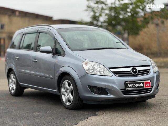 Серый Опель Зафира, объемом двигателя 1.9 л и пробегом 345 тыс. км за 6590 $, фото 13 на Automoto.ua