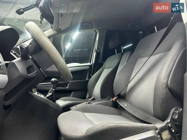 Серый Опель Зафира, объемом двигателя 1.8 л и пробегом 263 тыс. км за 6500 $, фото 14 на Automoto.ua