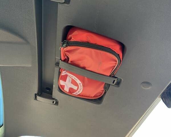 Серый Опель Зафира, объемом двигателя 1.7 л и пробегом 472 тыс. км за 4900 $, фото 25 на Automoto.ua