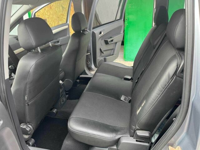 Серый Опель Зафира, объемом двигателя 1.6 л и пробегом 140 тыс. км за 7620 $, фото 18 на Automoto.ua