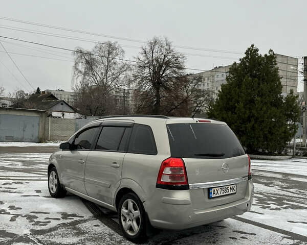 Сірий Опель Зафіра, об'ємом двигуна 1.8 л та пробігом 226 тис. км за 4200 $, фото 6 на Automoto.ua