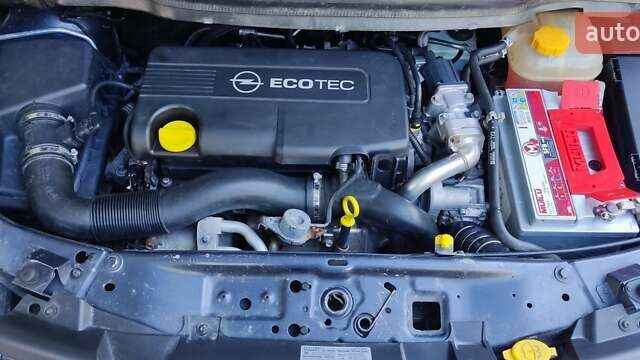 Серый Опель Зафира, объемом двигателя 1.7 л и пробегом 280 тыс. км за 6999 $, фото 2 на Automoto.ua