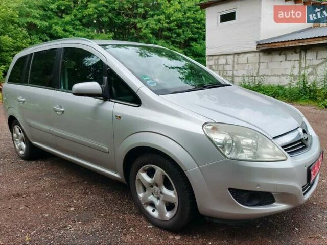 Сірий Опель Зафіра, об'ємом двигуна 1.8 л та пробігом 235 тис. км за 6400 $, фото 3 на Automoto.ua