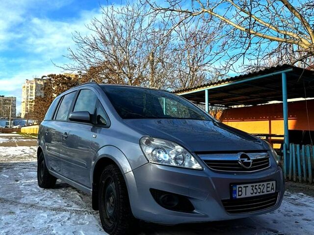 Сірий Опель Зафіра, об'ємом двигуна 1.6 л та пробігом 243 тис. км за 6500 $, фото 6 на Automoto.ua